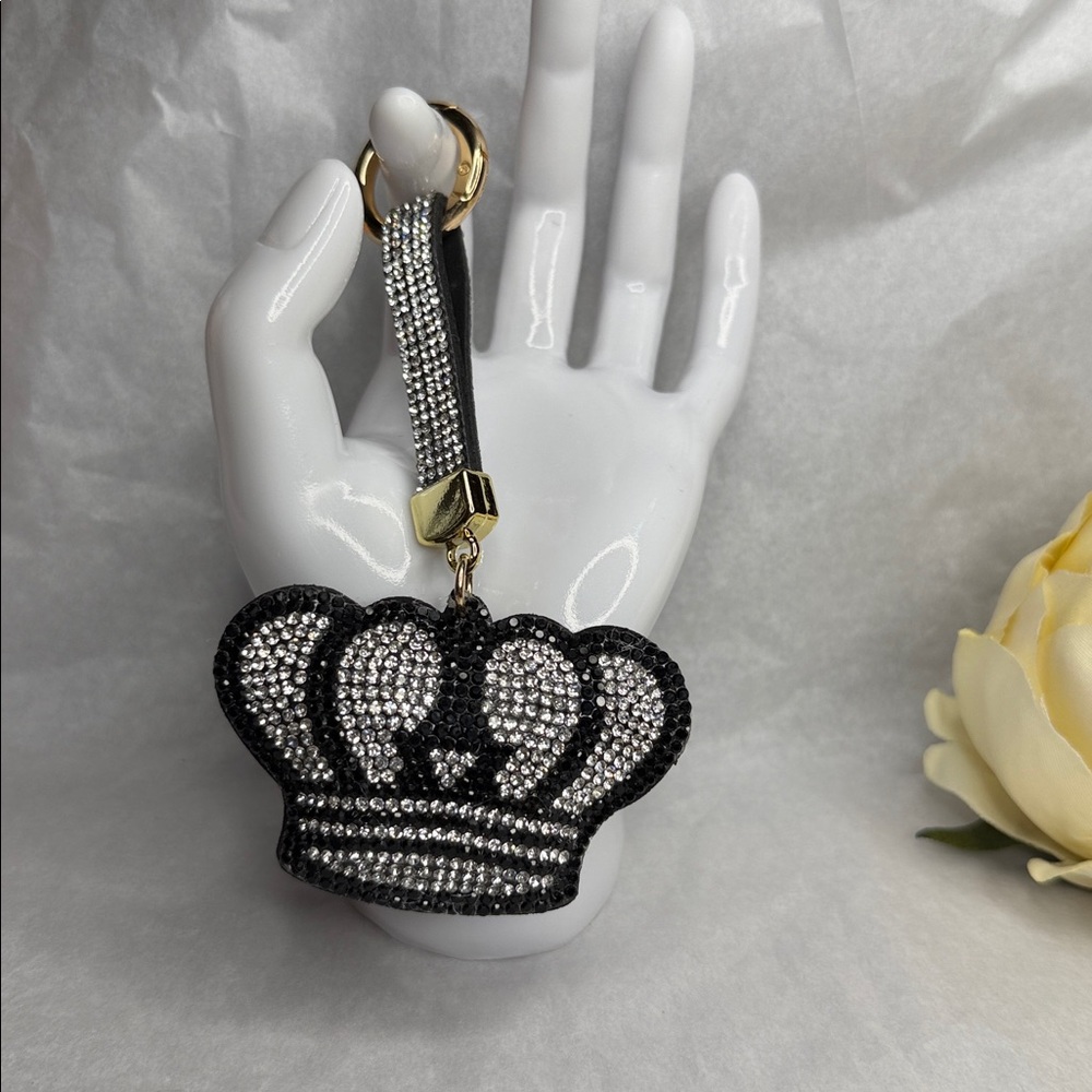 Puffy Crown Shaped Key & Card Holder